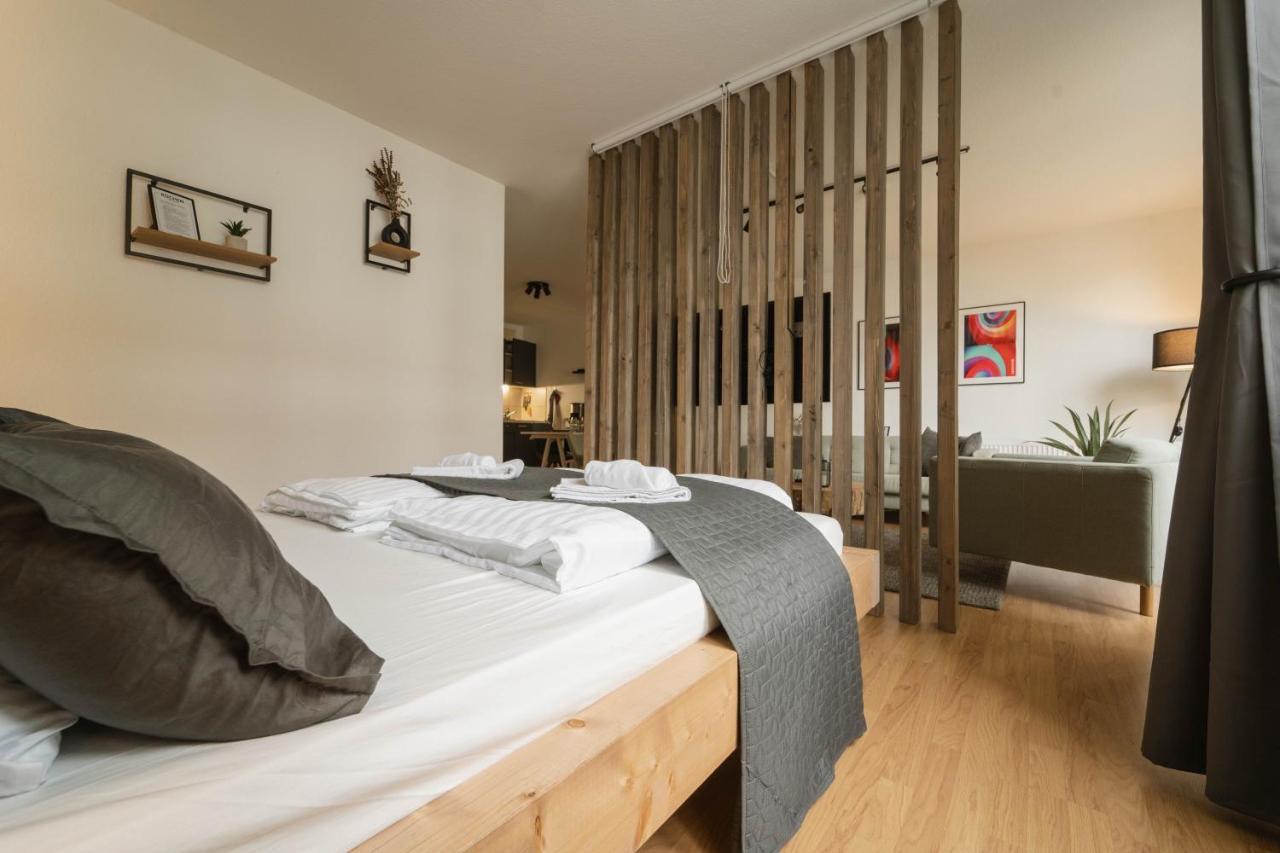 Raum921 - Stilvolles Apartment - Wlan, Tiefgarage, Kueche, Netflix Magdeburg Bagian luar foto
